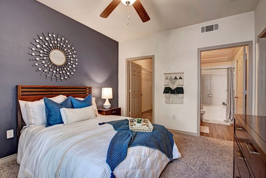 More Photos Of 301-409 N Walker Ave, Oklahoma City Apartments For Lease