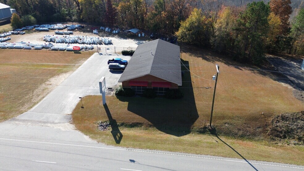 More Photos Of 1220 East Blvd, Chesterfield Showroom For Lease