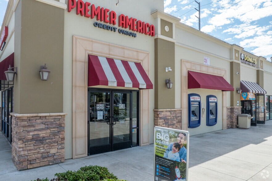 More Photos Of 1911 N Oxnard Blvd, Oxnard Freestanding For Lease