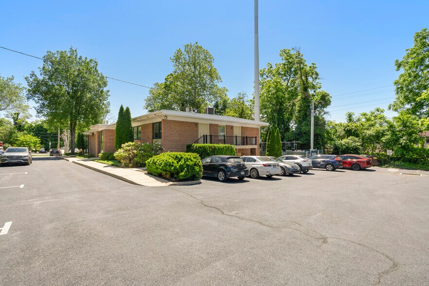 More Photos Of 1410 Russell Rd, Paoli Medical For Lease