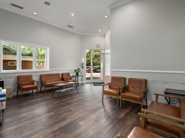More Photos Of 7 Walden Ridge Dr, Asheville Medical For Sale
