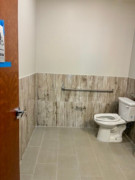 More Photos Of 15161 Ronald W Reagan Blvd, Leander Storefront For Lease