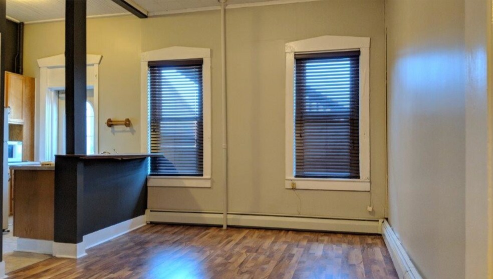 More Photos Of 216-218 S Minnesota Ave, Saint Peter Apartments For Sale