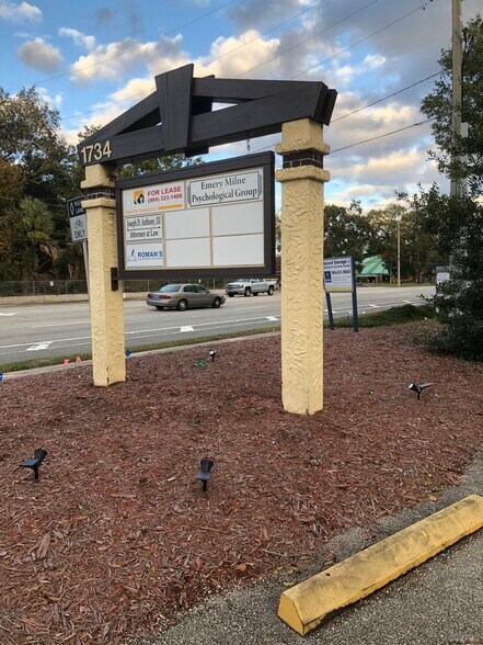 More Photos Of 1734 Kingsley Ave, Orange Park Office For Lease