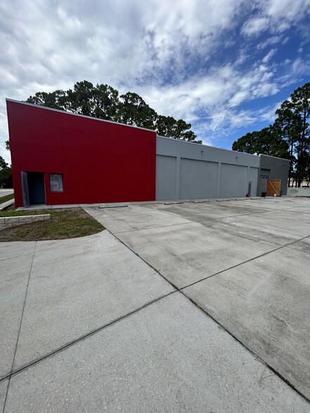 Primary Photo Of 1765 Jack Oates, Rockledge Warehouse For Lease