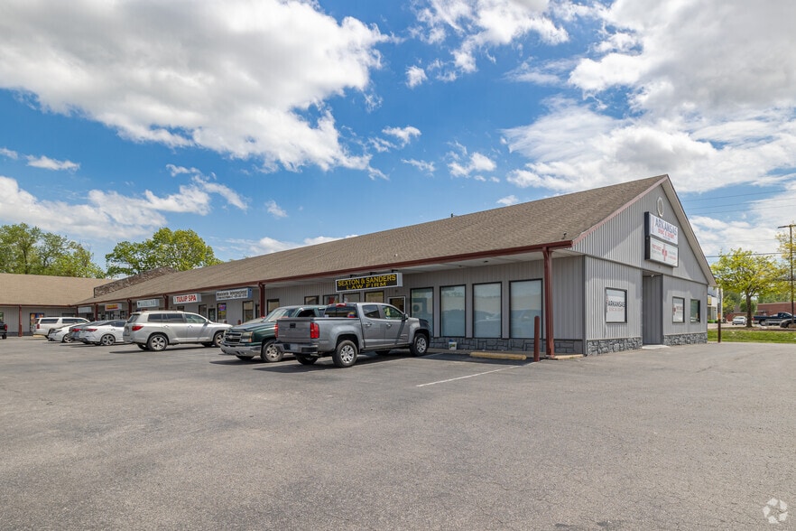 More Photos Of 115 N Dixieland Rd, Rogers Freestanding For Lease