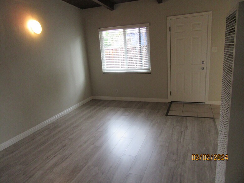 More Photos Of 310 Gladys Ave, Mountain View Apartments For Sale