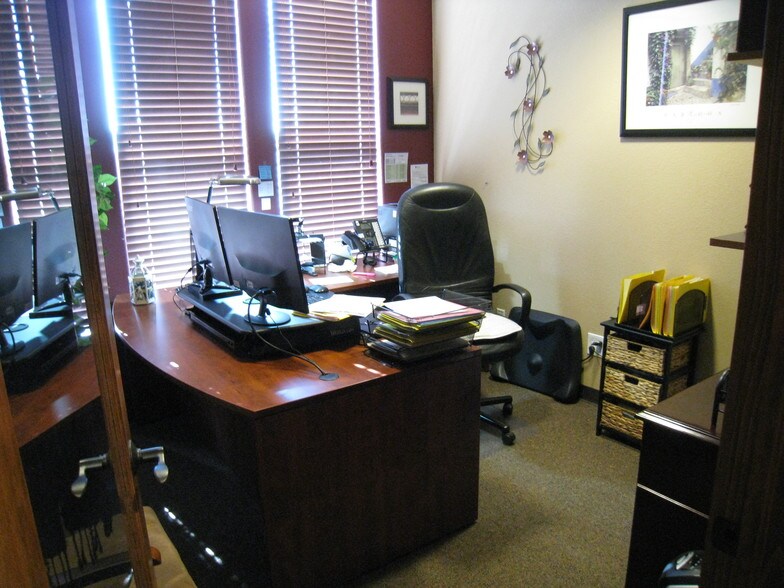 More Photos Of 287 E Fountain Blvd, Colorado Springs Medical For Sale