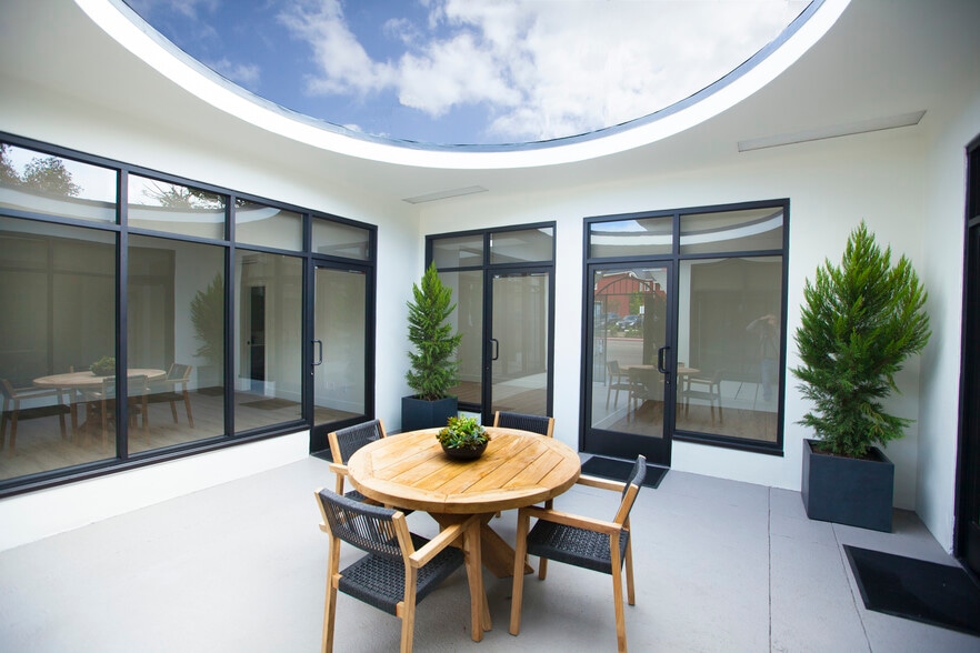 More Photos Of 1227-1239 Scott St, San Diego Office For Lease