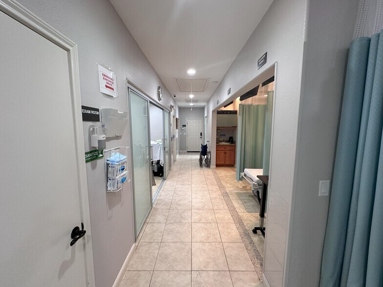 More Photos Of 21338 Provincial Blvd, Katy Medical For Sale