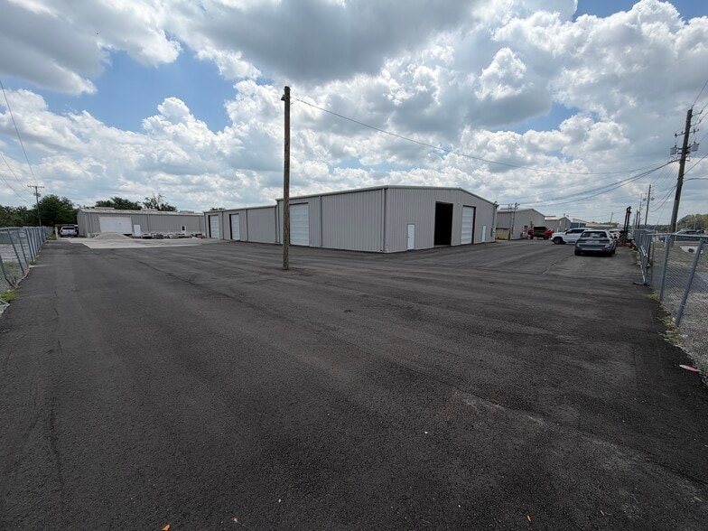 More Photos Of 1710 Turkey Creek Rd, Plant City Warehouse For Lease