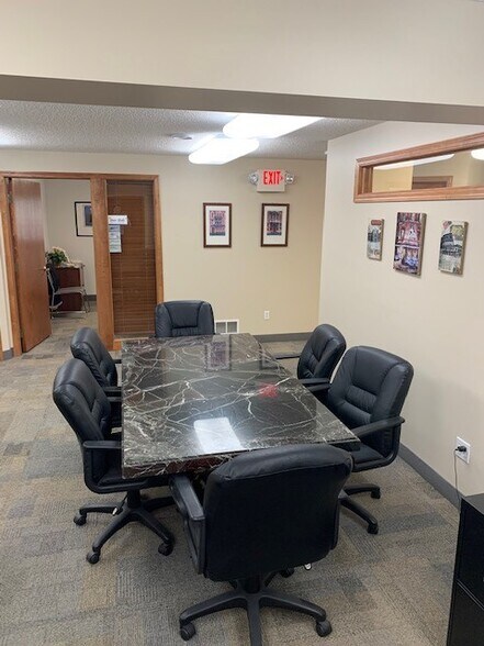 More Photos Of 5826 Blackshire Path, Inver Grove Heights Office For Lease