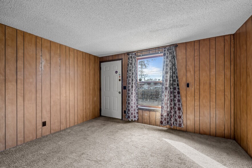 More Photos Of 1300 Balsam St, Lakewood Apartments For Sale