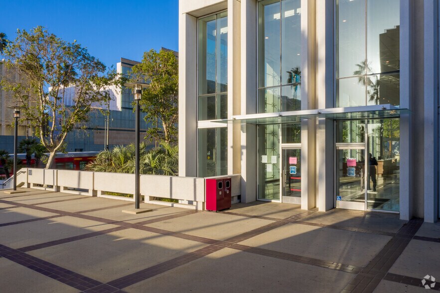 More Photos Of 5900 Wilshire Blvd, Los Angeles Office For Lease