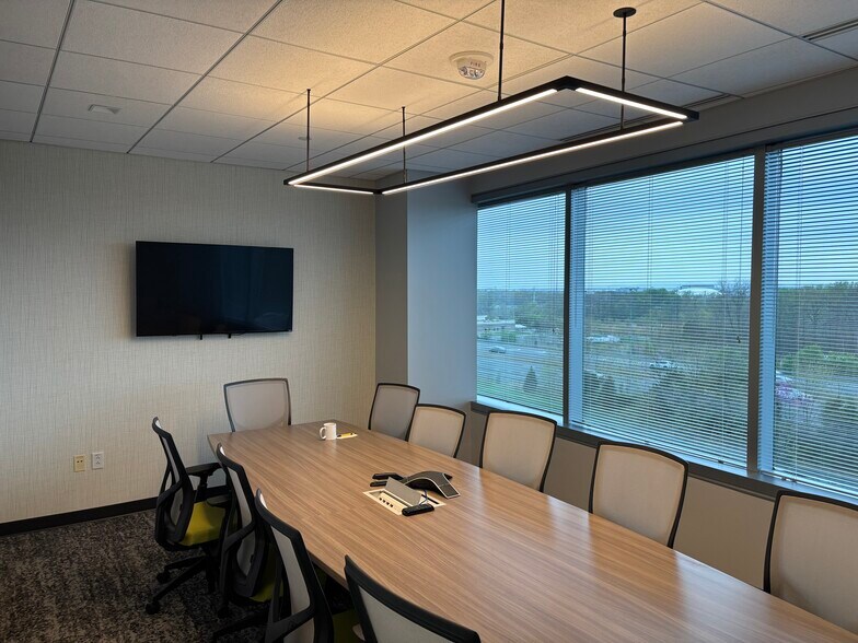 More Photos Of 21000 Atlantic Blvd, Dulles Office For Lease
