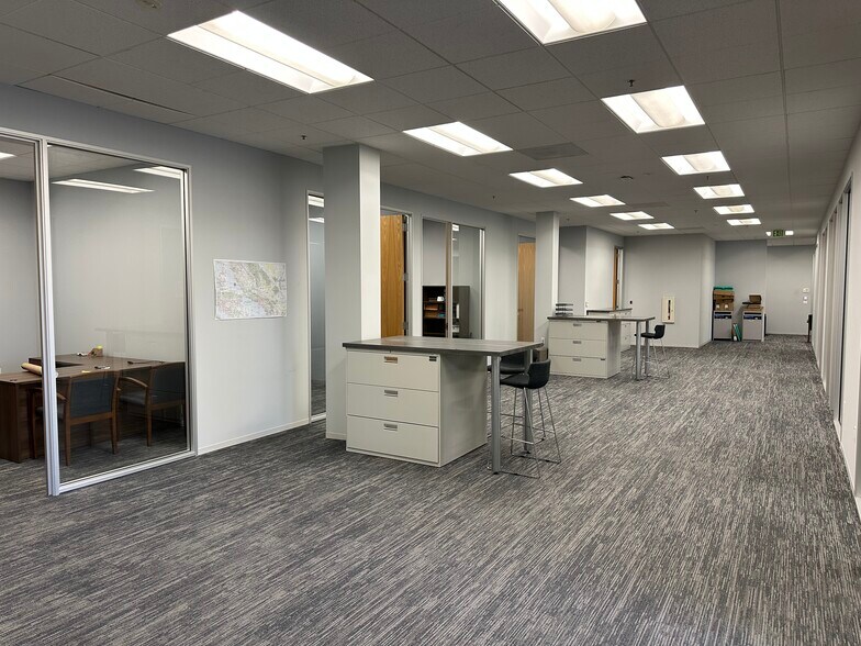 More Photos Of 3240 El Camino Real, Irvine Office For Lease