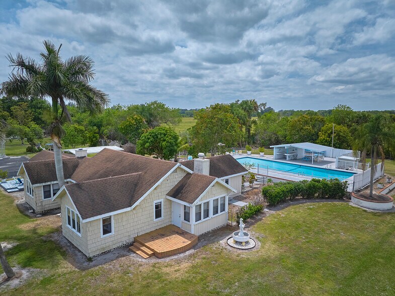 Primary Photo Of 14601 Orange Ave, Fort Pierce Specialty For Sale