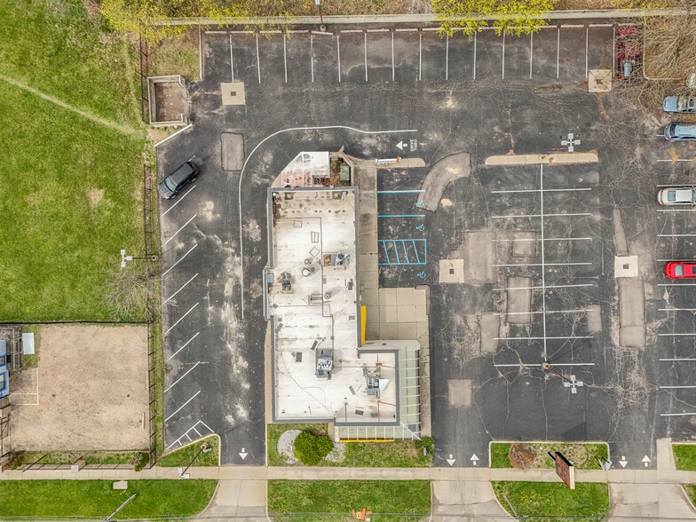 More Photos Of 15839 Telegraph Rd, Redford Township Fast Food For Lease