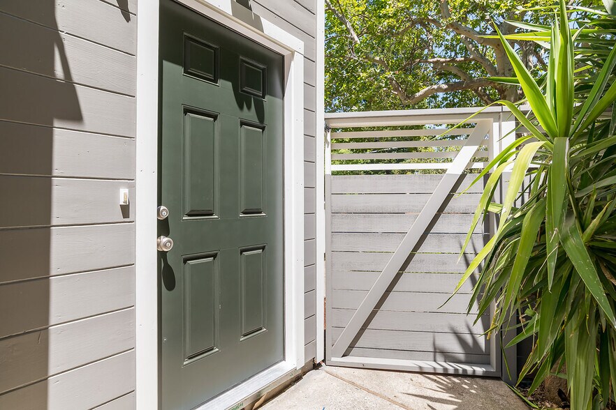 More Photos Of 523 B St, San Rafael Multifamily For Sale