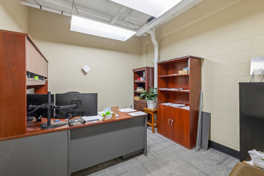 More Photos Of 424 E Oshkosh St, Ripon Manufacturing For Sale