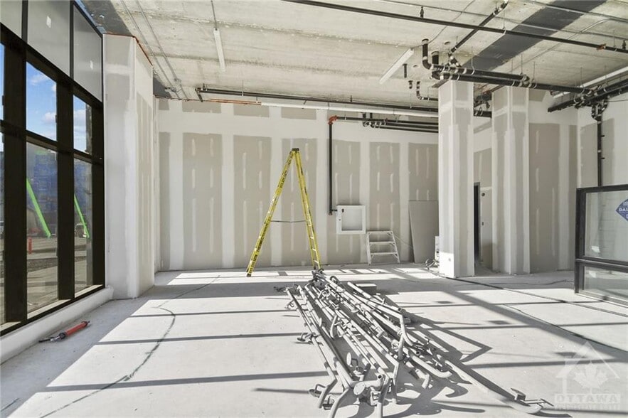 More Photos Of 393 Codd's Rd, Ottawa Apartments For Lease