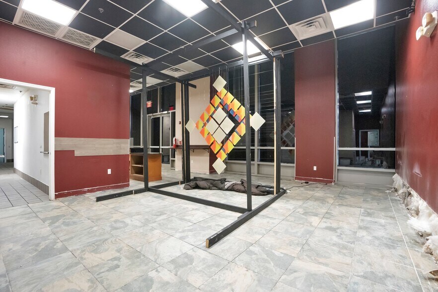More Photos Of 150 S Magnolia Ave, Orlando General Retail For Sale