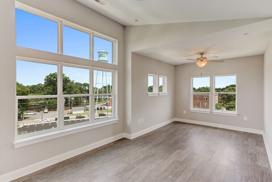 More Photos Of 9009 Church St, Manassas Apartments For Lease