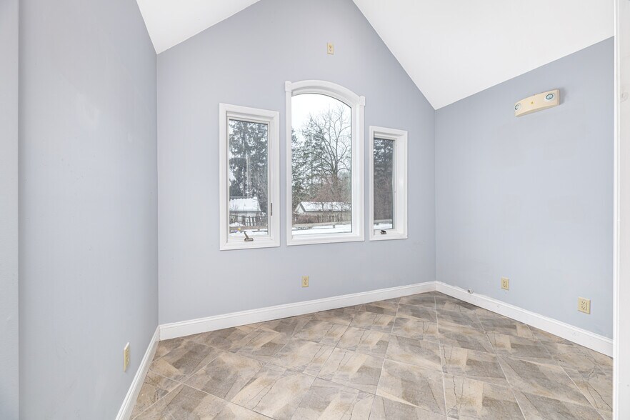 More Photos Of 137 Rutherford Ave, Franklin General Retail For Sale