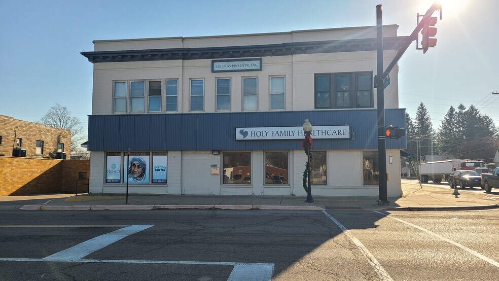 More Photos Of 2 E Main St, Hartford Medical For Sale