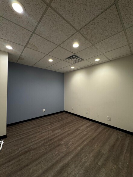 More Photos Of 722 E Osborn Rd, Phoenix Office For Lease