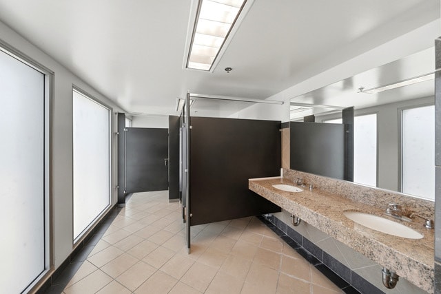 More Photos Of 2727 W Alameda Ave, Burbank Medical For Sale