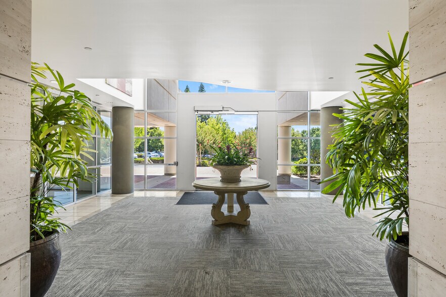 More Photos Of 3017 Douglas Blvd, Roseville Office For Lease