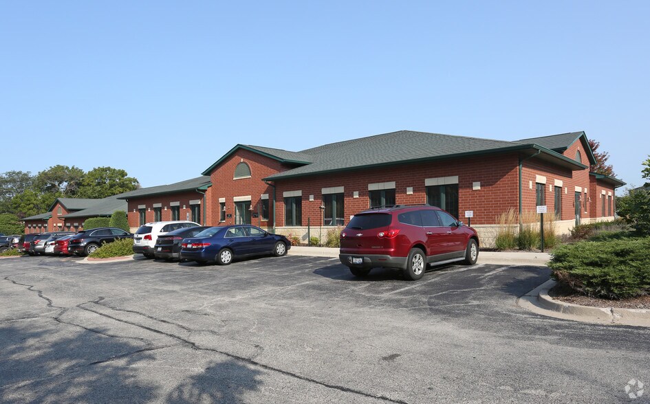 More Photos Of 505 Warrenville Rd, Lisle Office For Sale