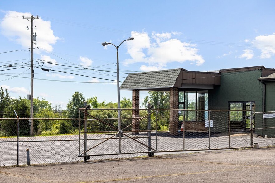 More Photos Of 8364 Easton Rd, Ottsville Auto Dealership For Sale
