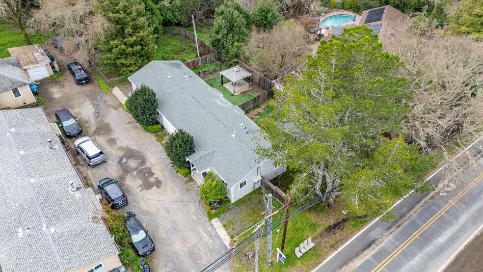 More Photos Of 567 San Geronimo Valley Dr, San Geronimo Apartments For Sale