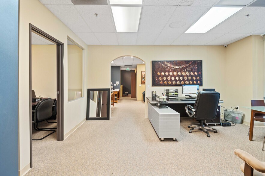 More Photos Of 28534-28536 Constellation Rd, Valencia Industrial For Sale