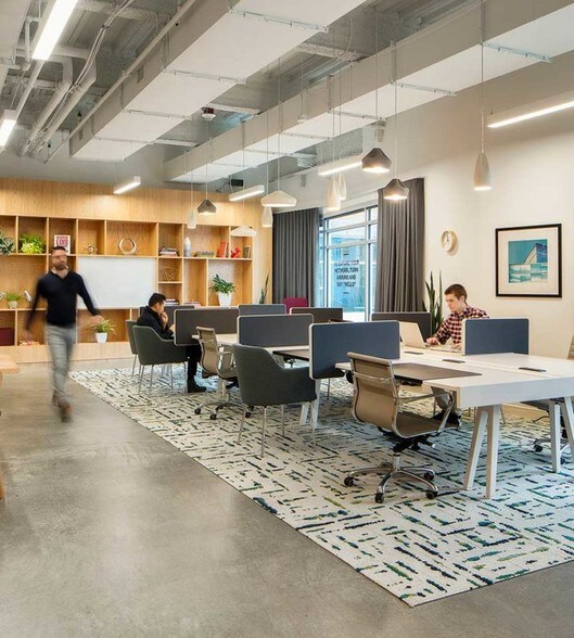 More Photos Of 515 S Flower St, Los Angeles Coworking Space