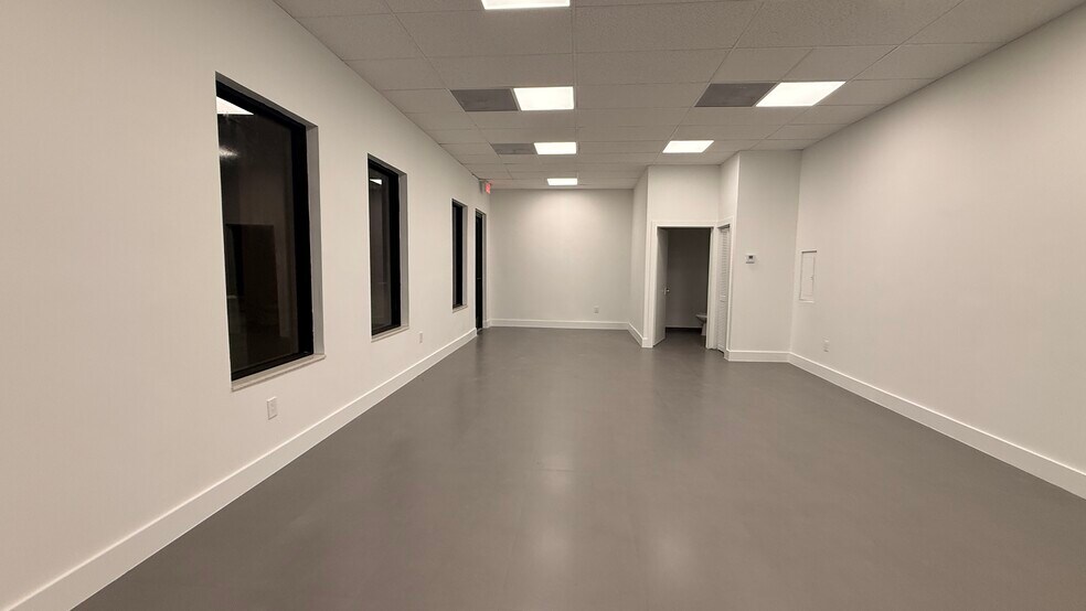 More Photos Of 3401 N Federal Hwy, Boca Raton Office For Lease