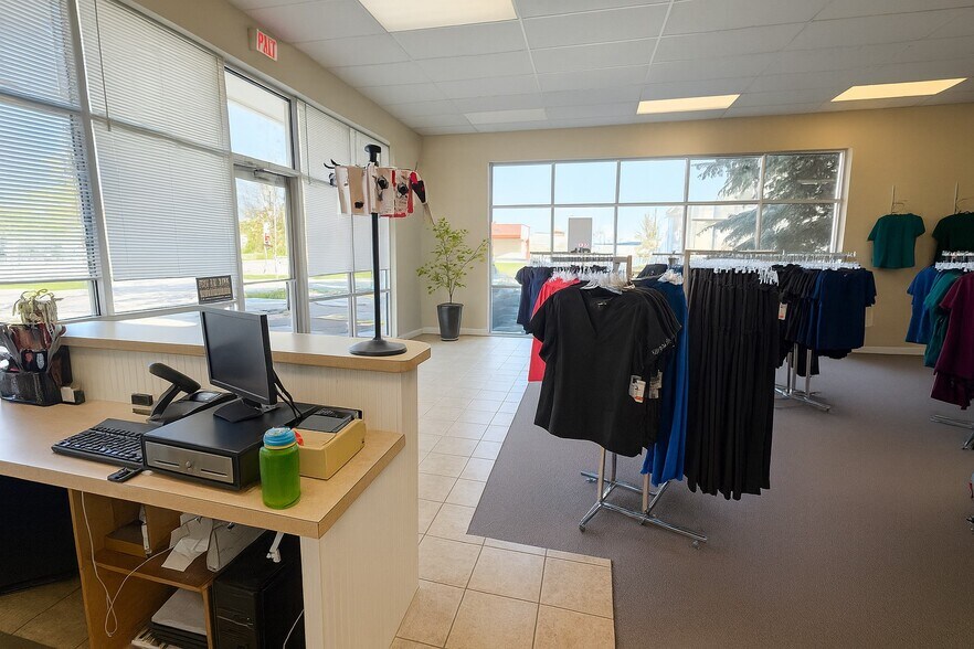 More Photos Of 3200 S Reserve St, Missoula Freestanding For Lease