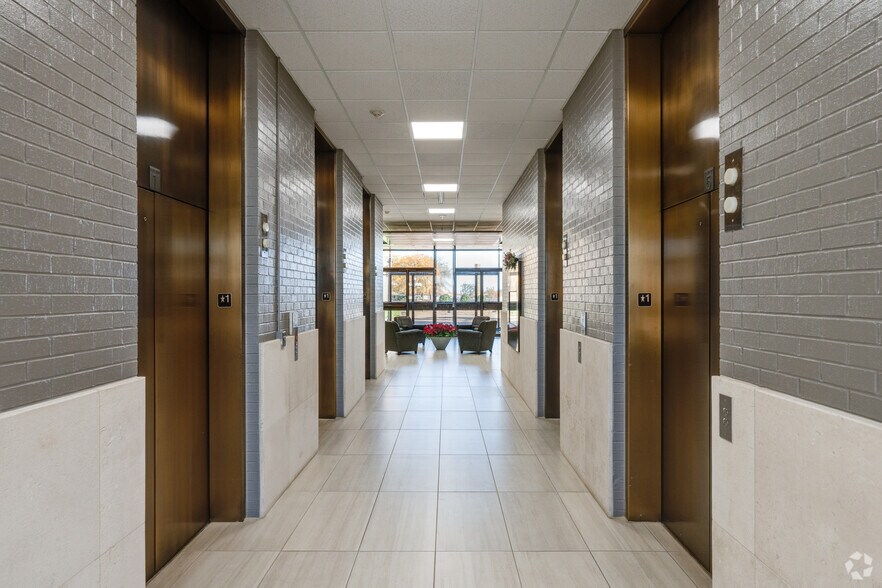 More Photos Of 6100 Western Pl, Fort Worth Unknown For Lease