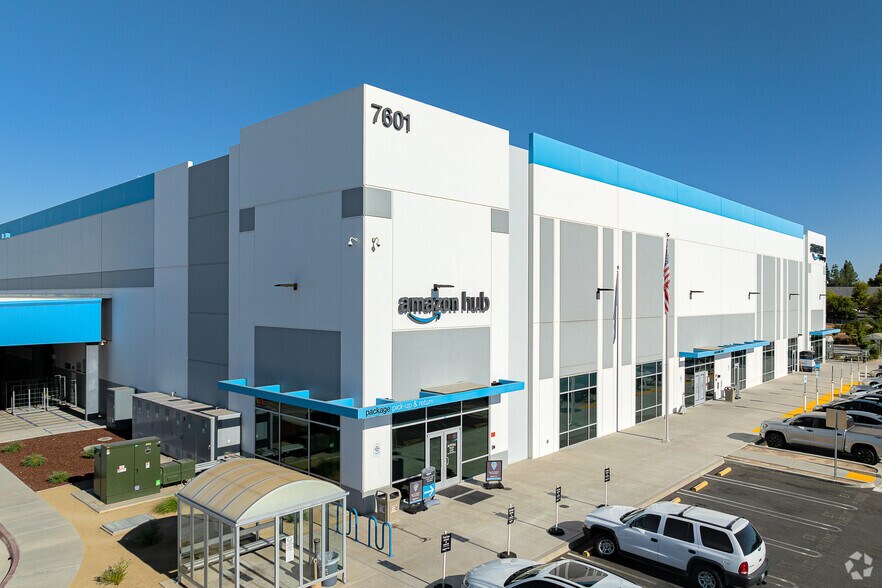 More Photos Of 7601 Foothills Blvd, Roseville Distribution For Lease