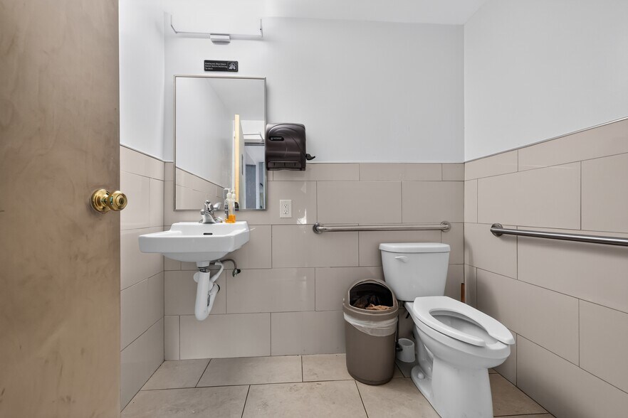 More Photos Of 1132 W Main St, Norristown Apartments For Sale