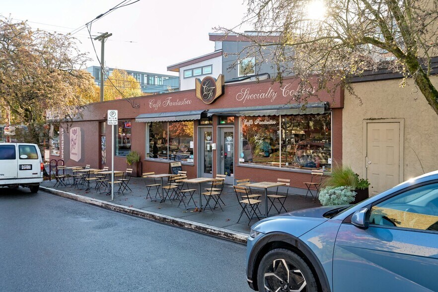 More Photos Of 941 Kings Rd, Victoria Office For Sale