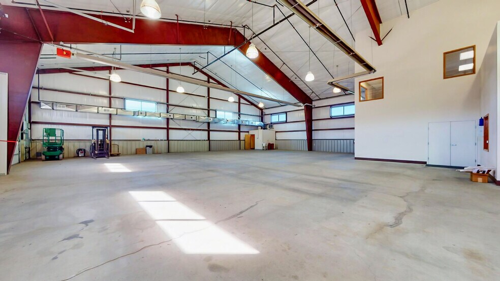More Photos Of 5740 Boeing Dr, Loveland Warehouse For Sale