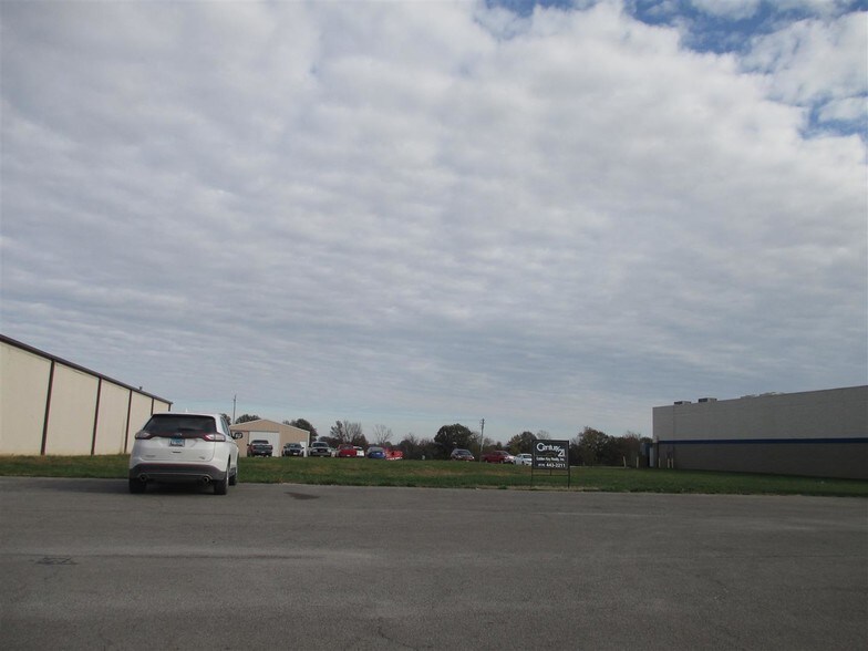 More Photos Of 1302 N Market St, Sparta Land For Sale