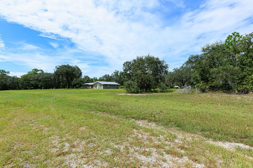 More Photos Of 15451 Commercial Way, Brooksville Office For Sale