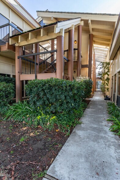 More Photos Of 2848 Arden Way, Sacramento Office For Lease