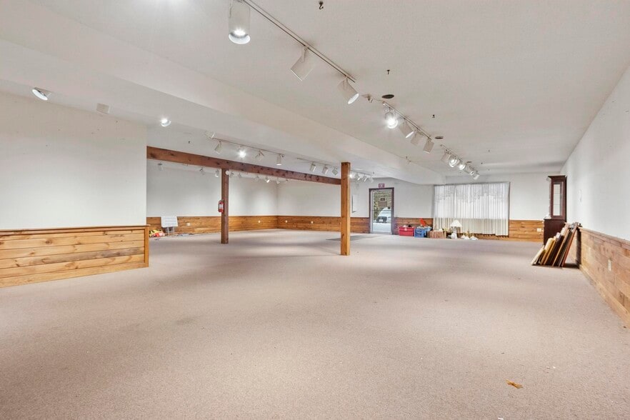 More Photos Of 162 Baldwinville Rd, Templeton Industrial For Sale