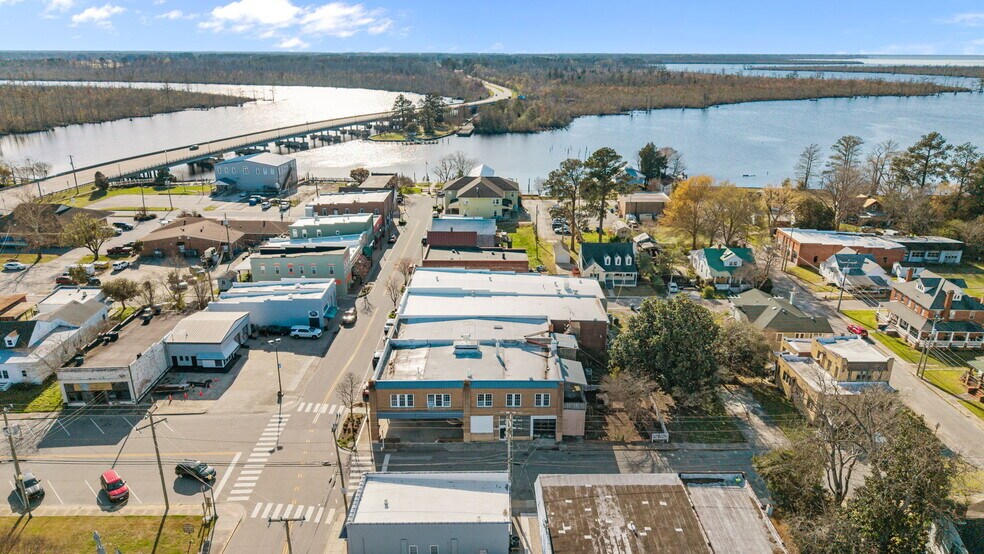 More Photos Of 101 Broad St, Columbia Flex For Sale