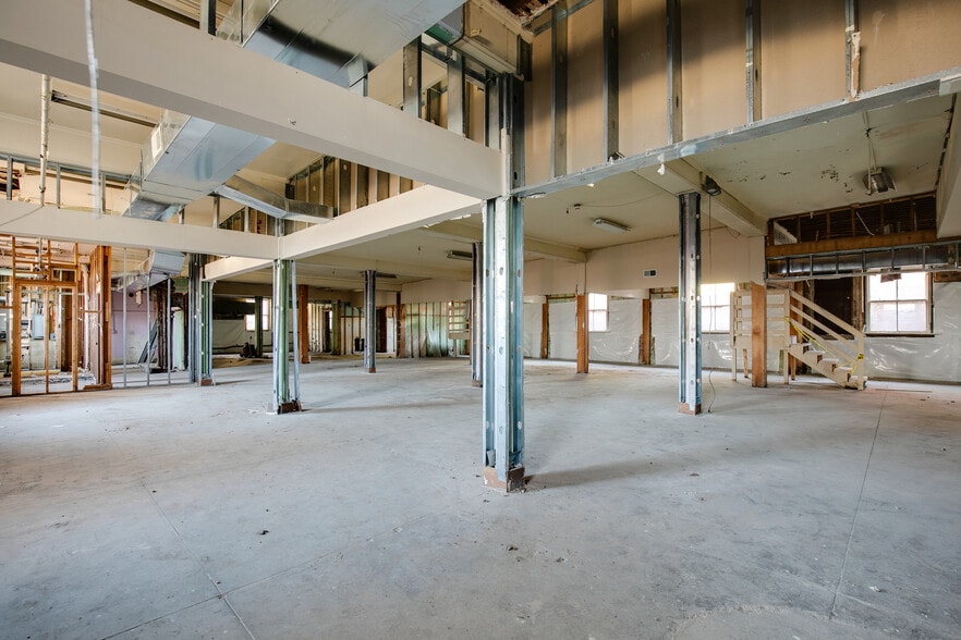 More Photos Of 2600 E Marshall St, Richmond Religious Facility For Sale
